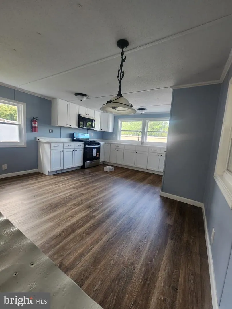 509 CLEVELAND AVENUE Williamstown, NJ 08094