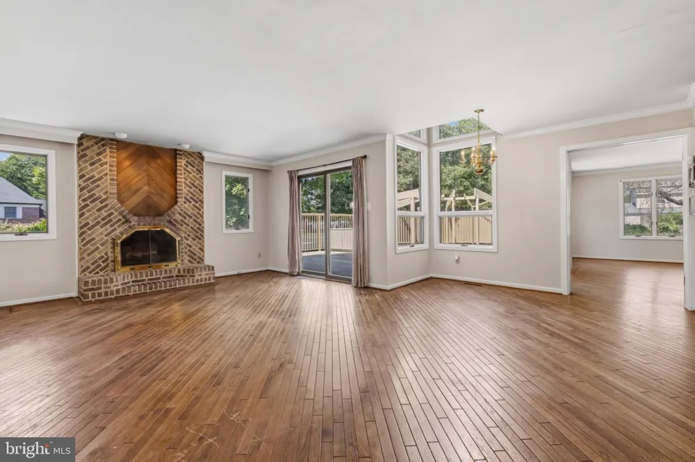 1983 MELMAR ROAD Huntingdon Valley, PA 19006