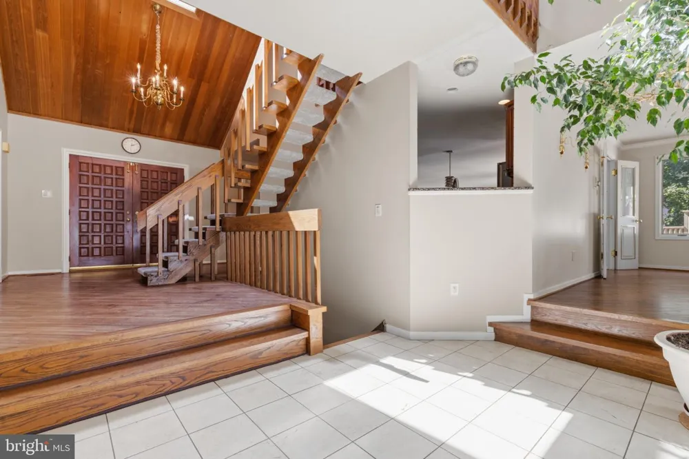 1983 MELMAR ROAD Huntingdon Valley, PA 19006