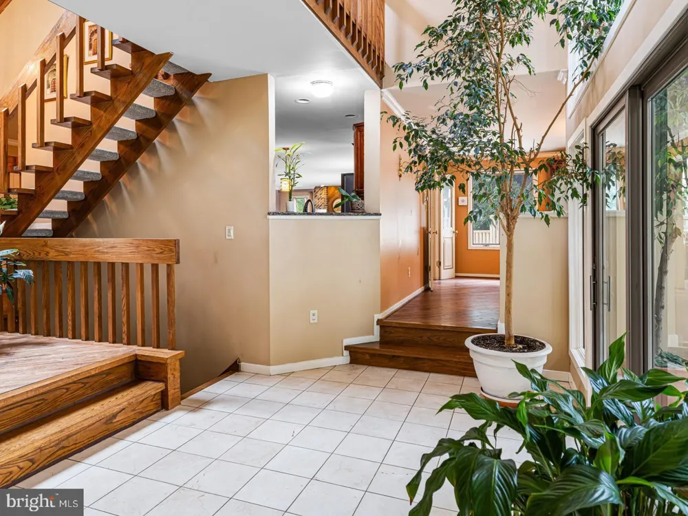 1983 MELMAR ROAD Huntingdon Valley, PA 19006