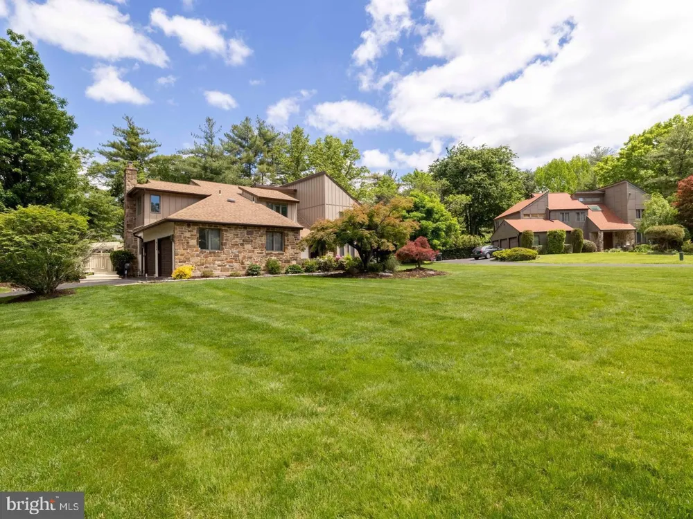 1983 MELMAR ROAD Huntingdon Valley, PA 19006