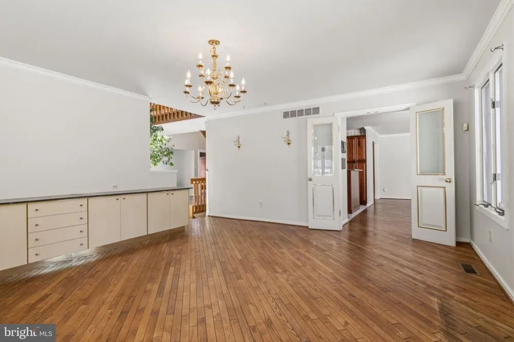 1983 MELMAR ROAD Huntingdon Valley, PA 19006