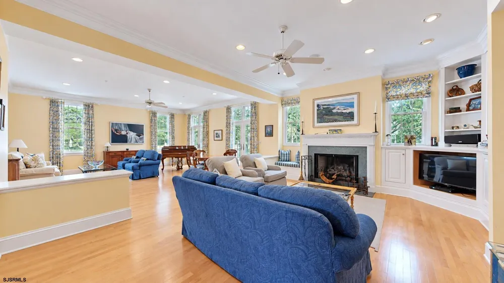 1262 Franklin Blvd Linwood, NJ 08221