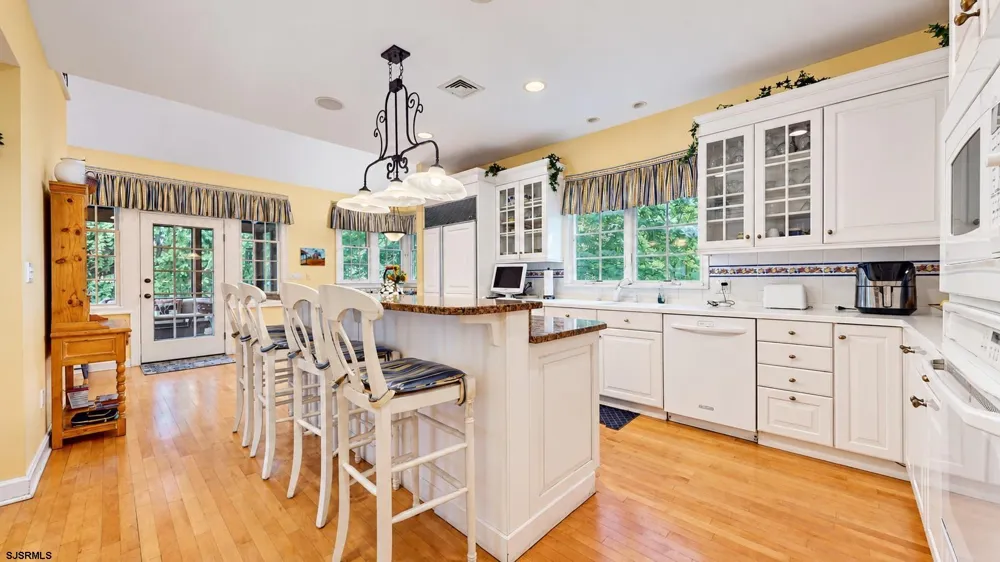 1262 Franklin Blvd Linwood, NJ 08221