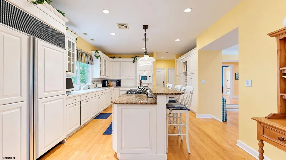 1262 Franklin Blvd Linwood, NJ 08221