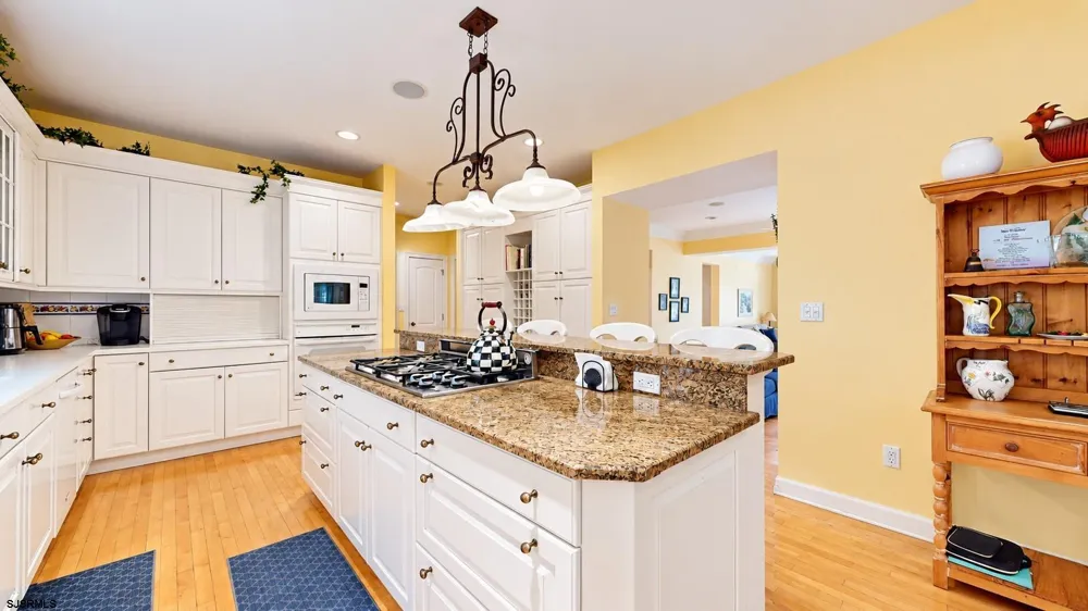 1262 Franklin Blvd Linwood, NJ 08221
