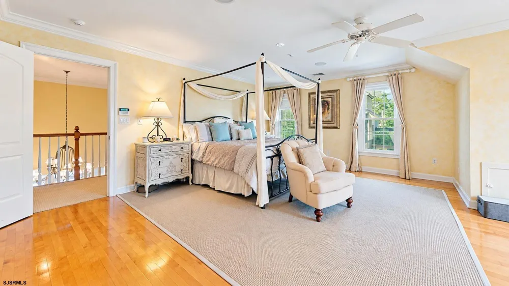 1262 Franklin Blvd Linwood, NJ 08221