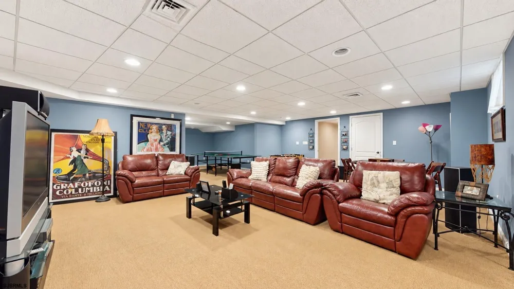1262 Franklin Blvd Linwood, NJ 08221