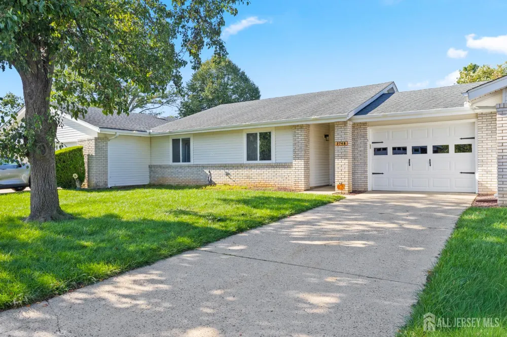 274 Convent Road #B Monroe, NJ 08831