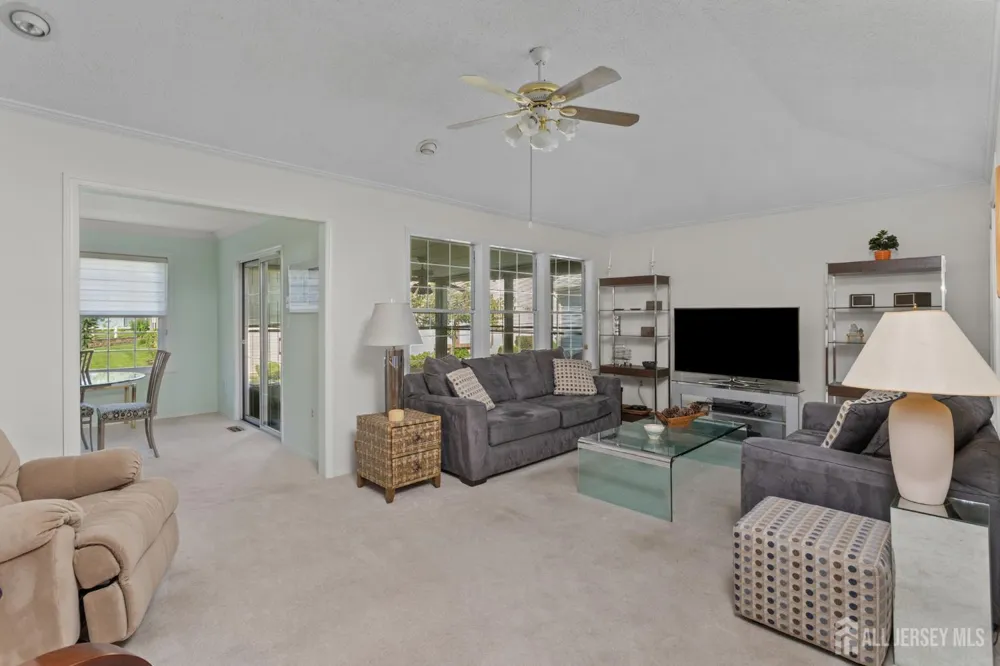 5 Thomas Paine Drive Monroe, NJ 08831