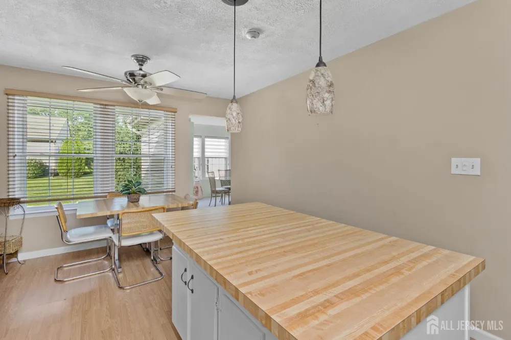 5 Thomas Paine Drive Monroe, NJ 08831