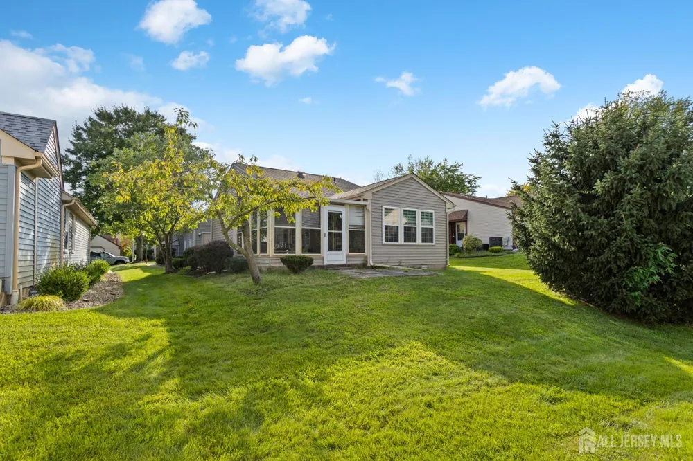 5 Thomas Paine Drive Monroe, NJ 08831