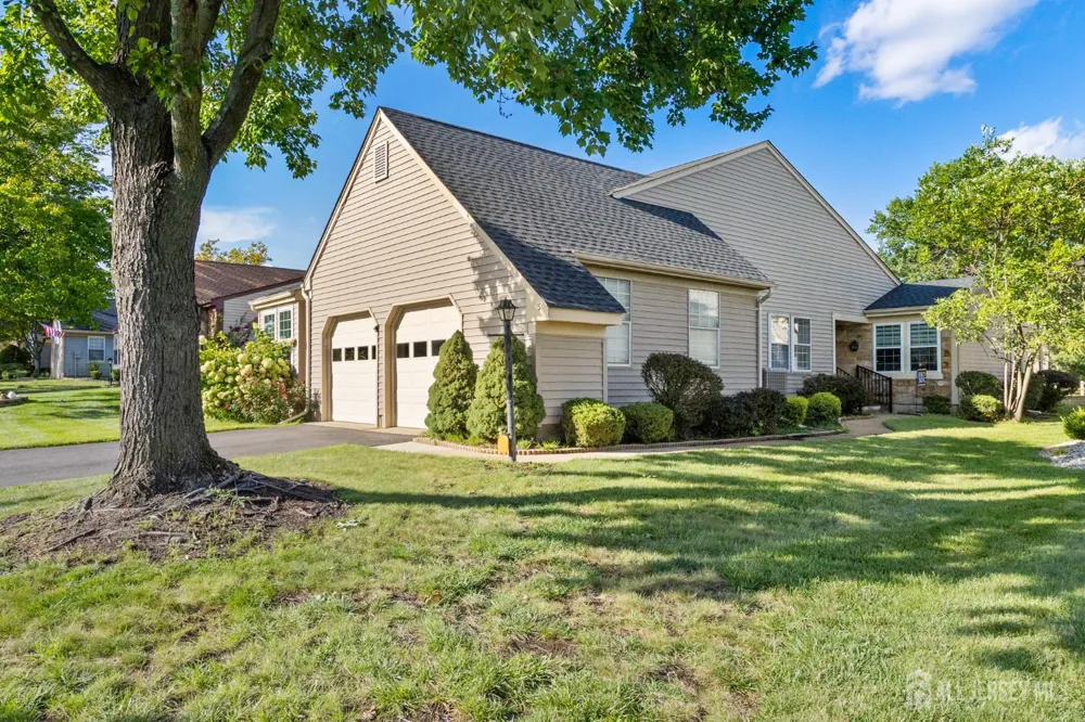 5 Thomas Paine Drive Monroe, NJ 08831