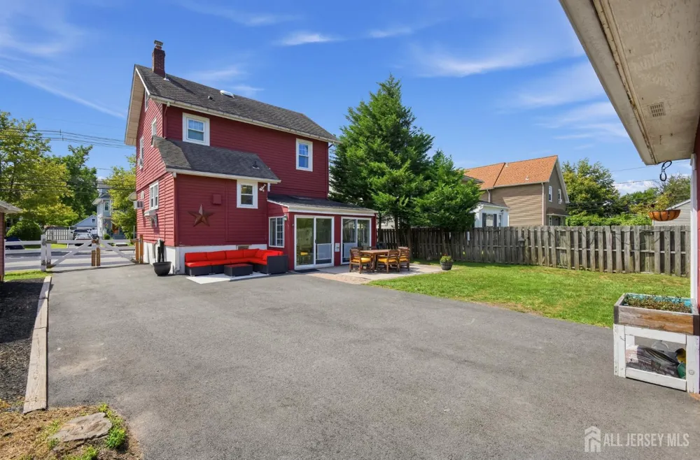 214 Madison Avenue Dunellen, NJ 08812