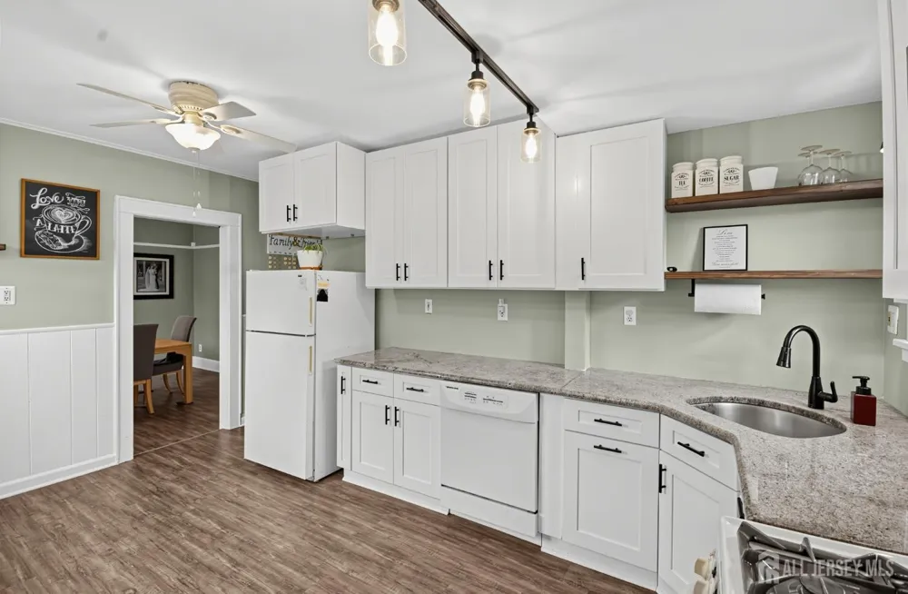 214 Madison Avenue Dunellen, NJ 08812