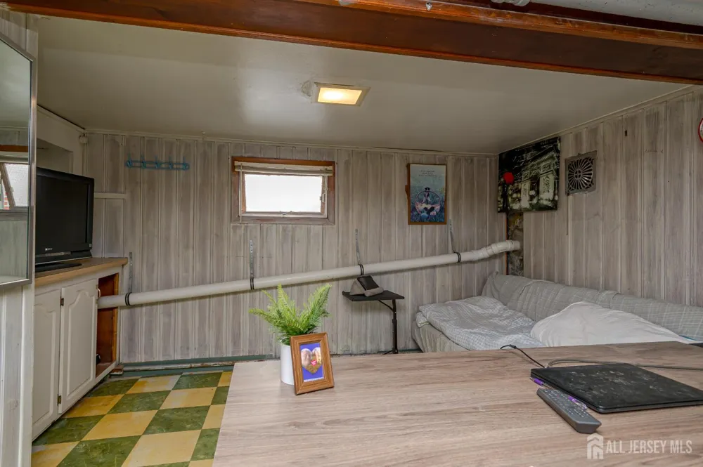 20 S 1st Street S Fords, NJ 08863