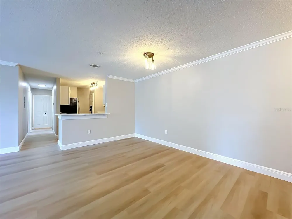 1939 SUMMER CLUB DRIVE #215 Oviedo, FL 32765