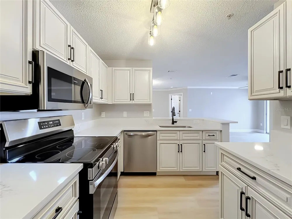1939 SUMMER CLUB DRIVE #215 Oviedo, FL 32765