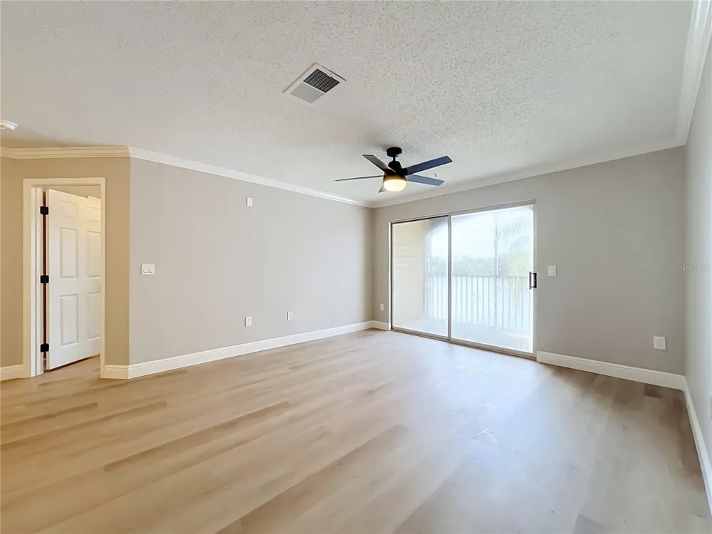 1939 SUMMER CLUB DRIVE #215 Oviedo, FL 32765