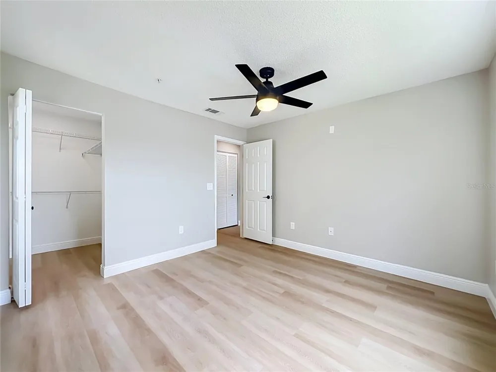 1939 SUMMER CLUB DRIVE #215 Oviedo, FL 32765