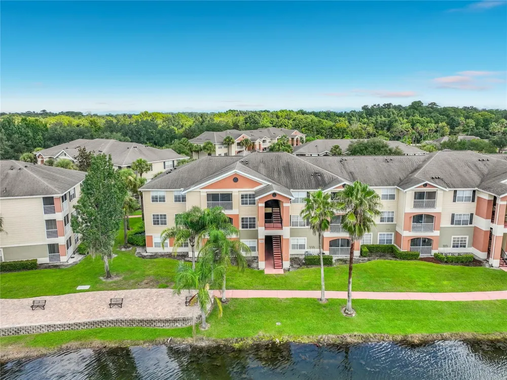 1939 SUMMER CLUB DRIVE #215 Oviedo, FL 32765