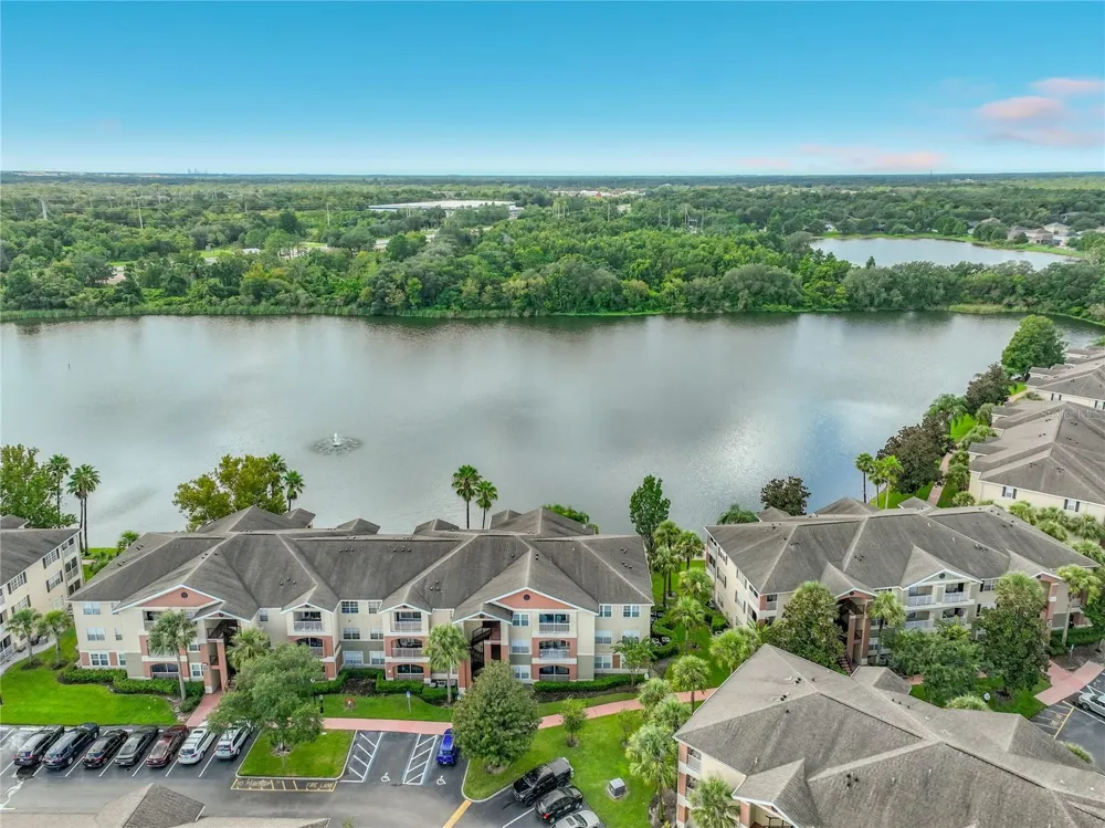 1939 SUMMER CLUB DRIVE #215 Oviedo, FL 32765