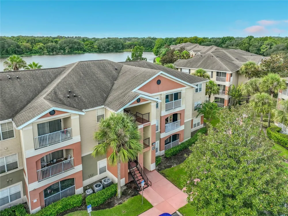 1939 SUMMER CLUB DRIVE #215 Oviedo, FL 32765