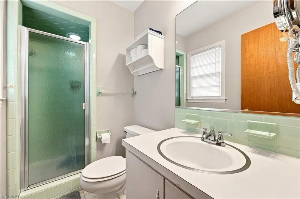 1011 W Mountain Street Kernersville, NC 27284