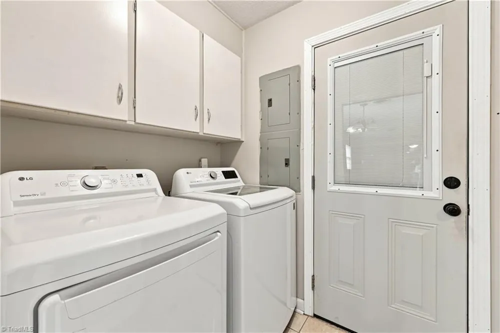 1011 W Mountain Street Kernersville, NC 27284