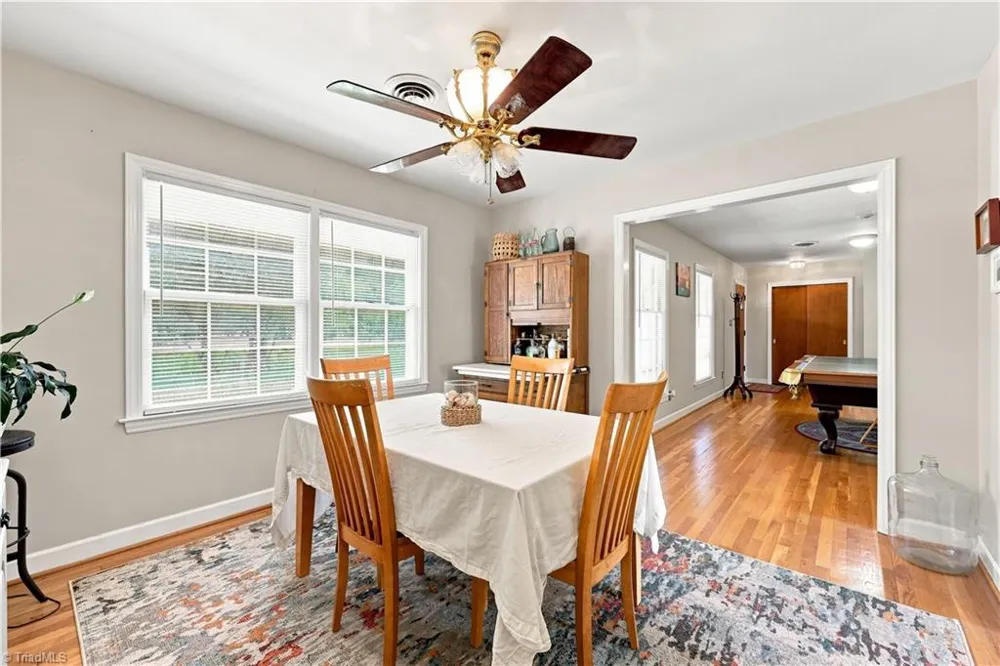 1011 W Mountain Street Kernersville, NC 27284