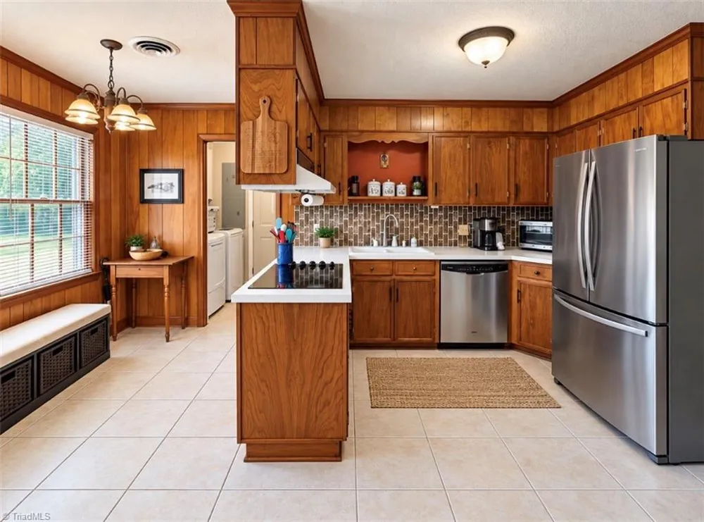 1011 W Mountain Street Kernersville, NC 27284