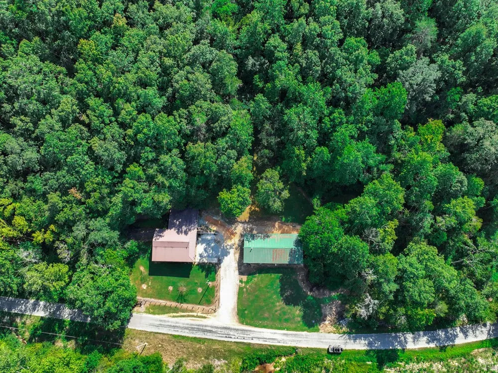 1285 Darbytown Rd Hohenwald, TN 38462