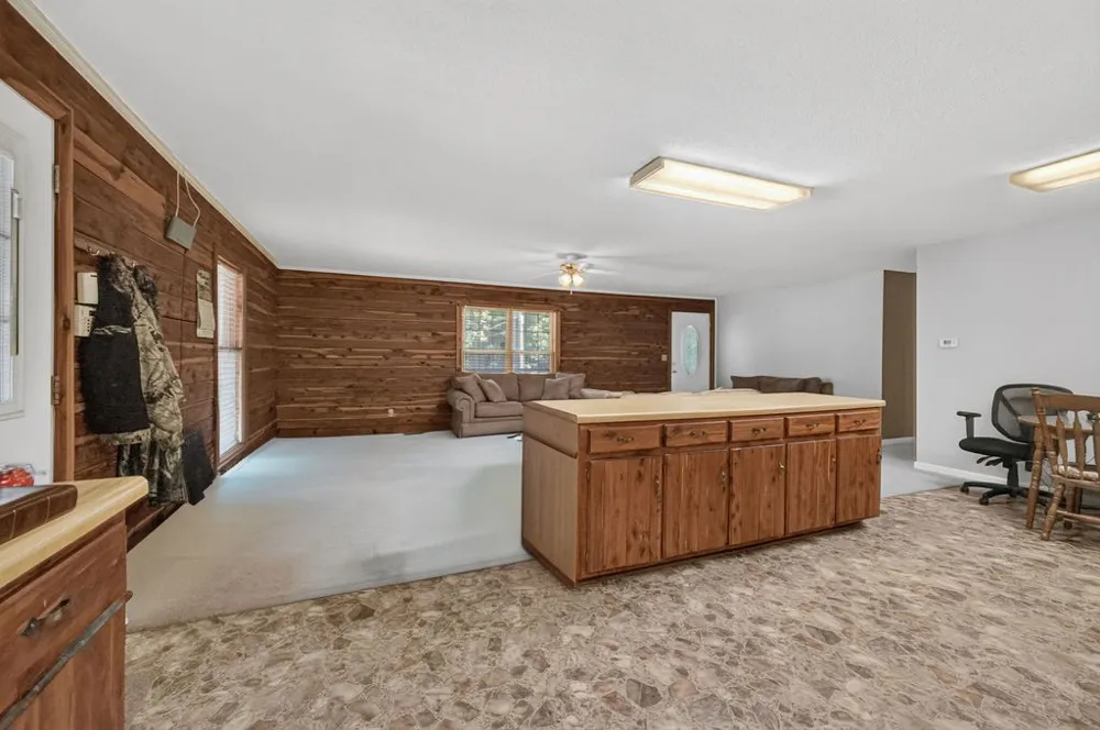 1285 Darbytown Rd Hohenwald, TN 38462