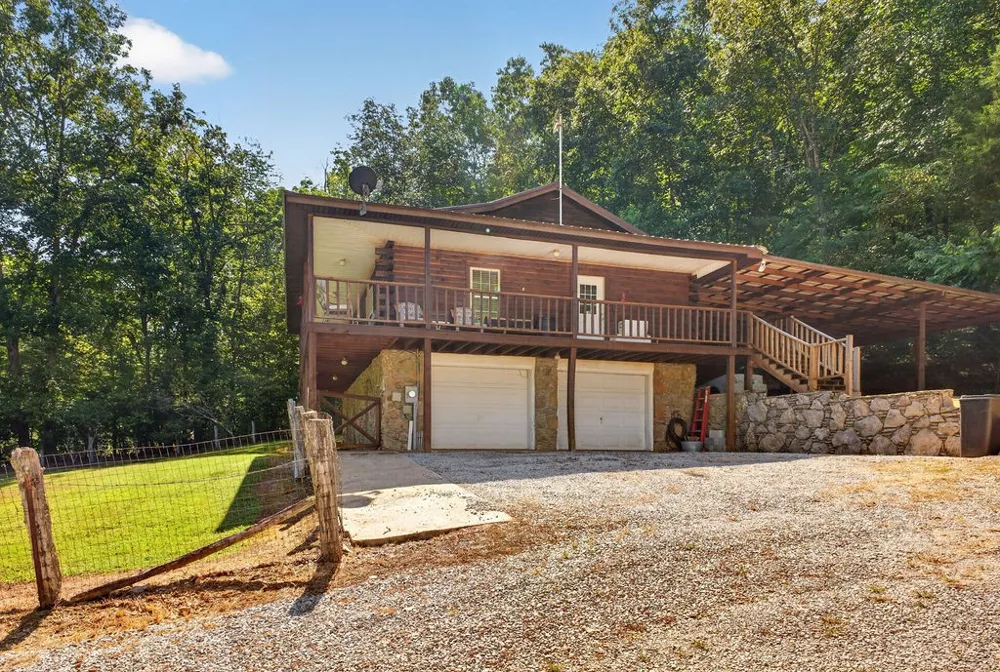 1285 Darbytown Rd Hohenwald, TN 38462