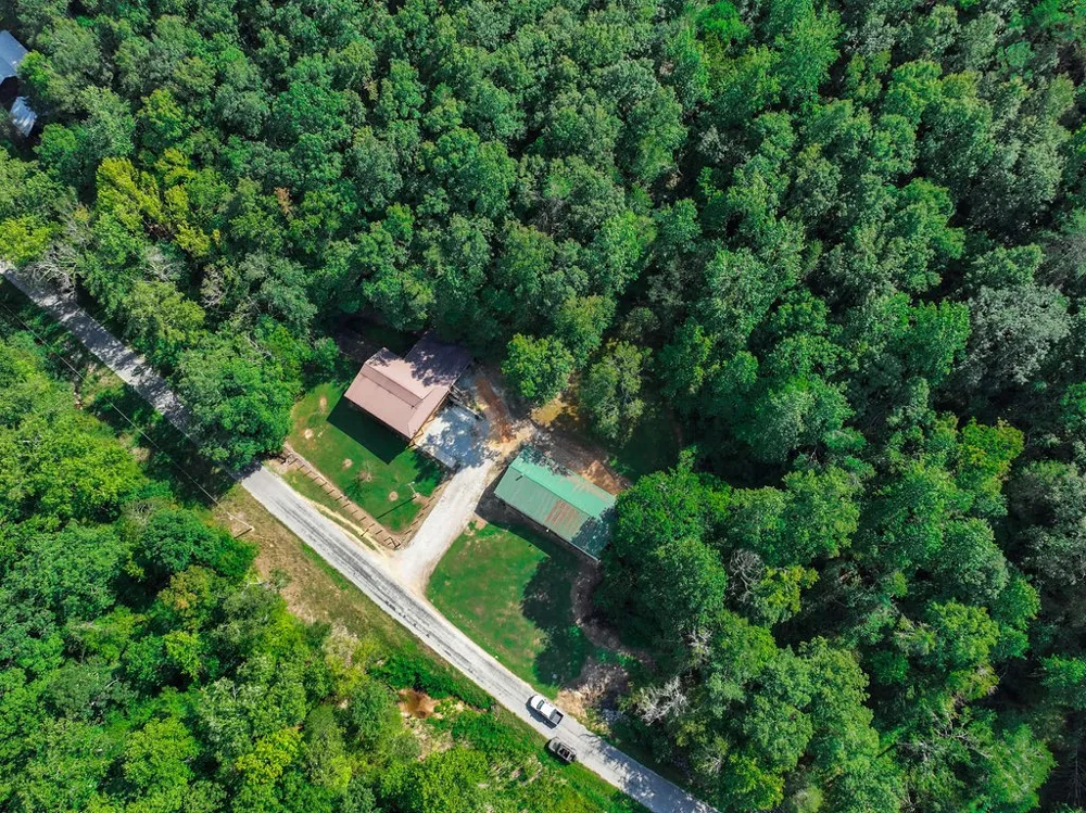 1285 Darbytown Rd Hohenwald, TN 38462