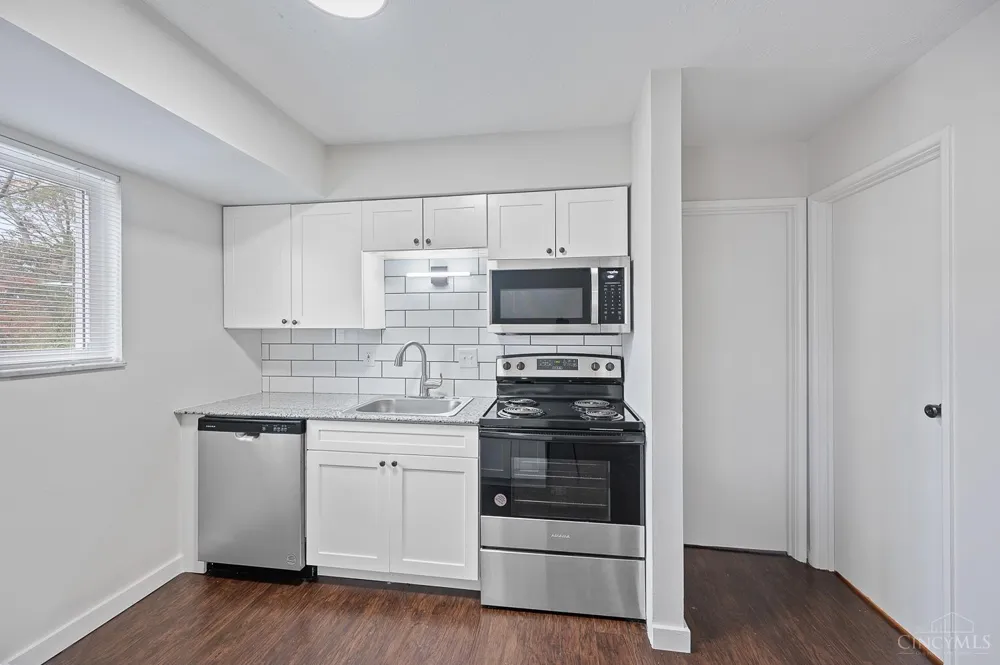 6449 Montgomery Road #8 Cincinnati, OH 45213