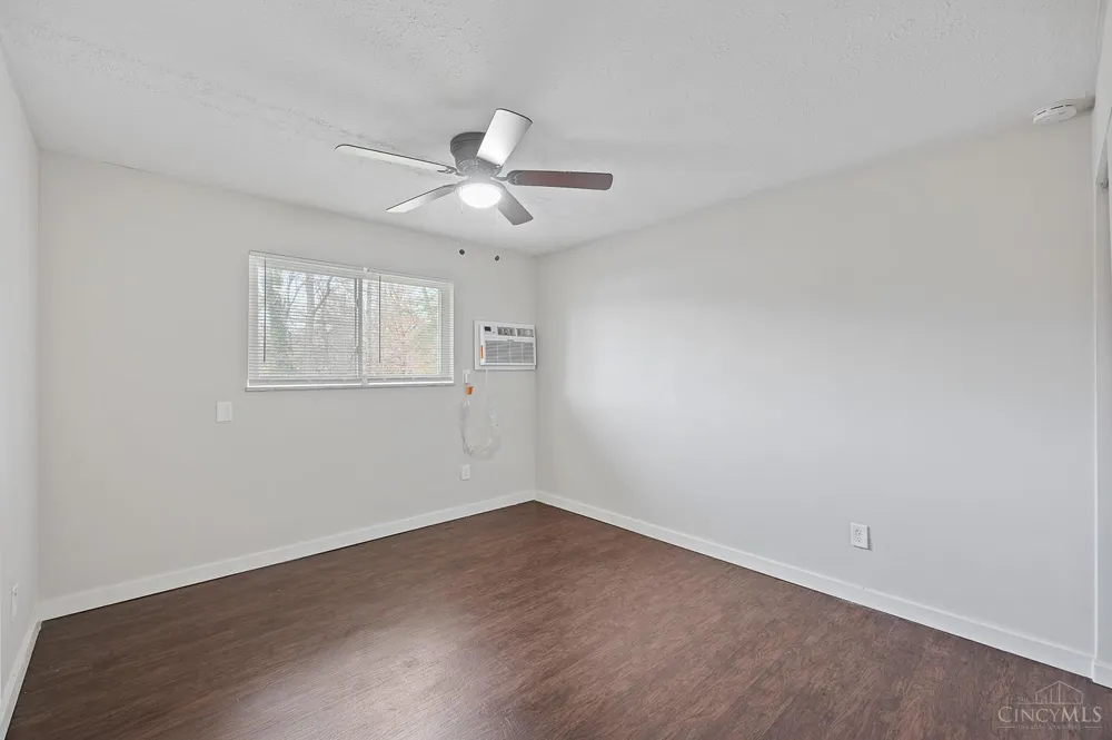 6449 Montgomery Road #8 Cincinnati, OH 45213