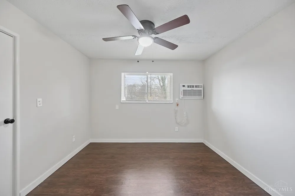 6449 Montgomery Road #8 Cincinnati, OH 45213
