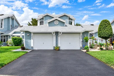 3839 Island Club Cir