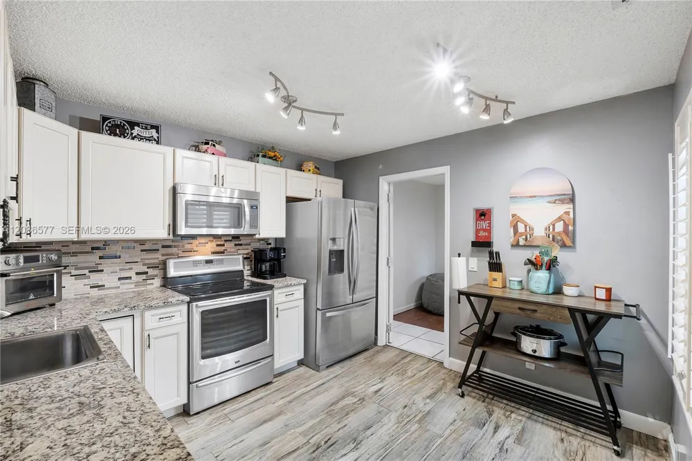 3839 Island Club Cir Lake Worth, FL 33462