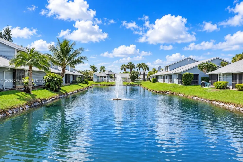 3839 Island Club Cir Lake Worth, FL 33462