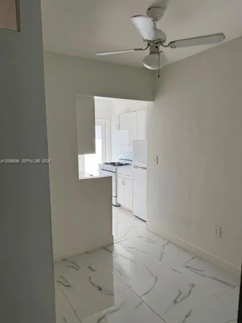 1995 Marseille Dr #4 Miami Beach, FL 33141