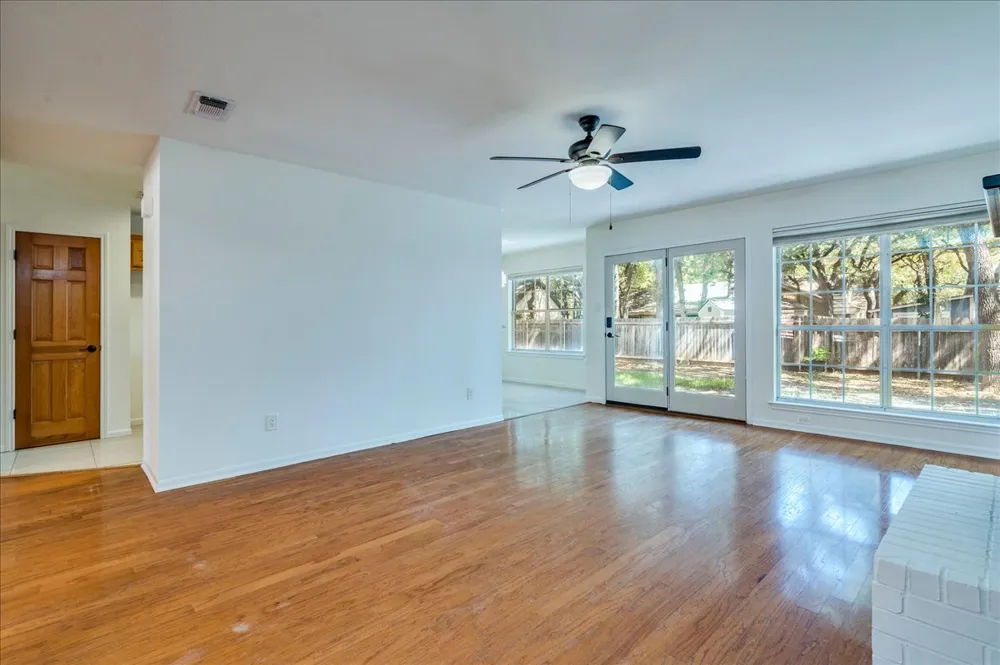 107 Windmill Cove Georgetown, TX 78628
