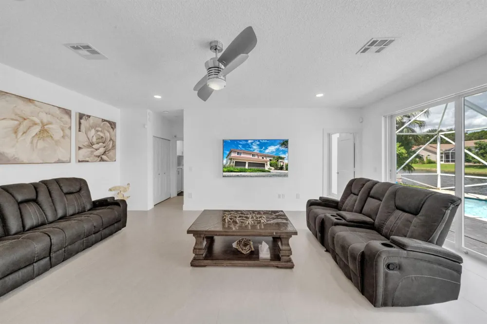 10237 NW 53rd Court Coral Springs, FL 33076
