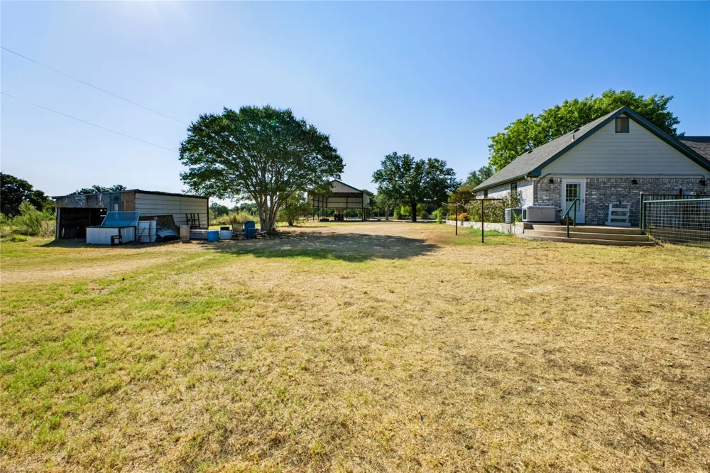 4247 E Highway 67 Rainbow, TX 76077