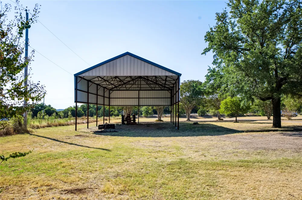 4247 E Highway 67 Rainbow, TX 76077