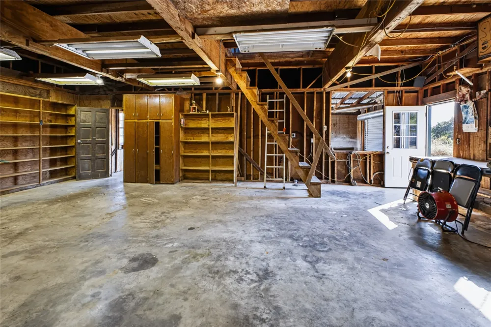4247 E Highway 67 Rainbow, TX 76077
