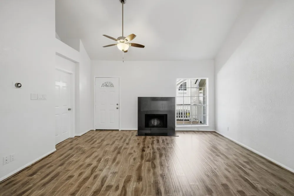 111 Dunbar Estates Drive #803 Friendswood, TX 77546