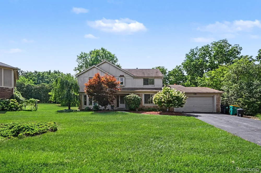 29579 Kings Pointe Court Farmington Hills City, MI 48331