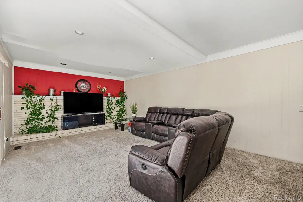 29579 Kings Pointe Court Farmington Hills City, MI 48331